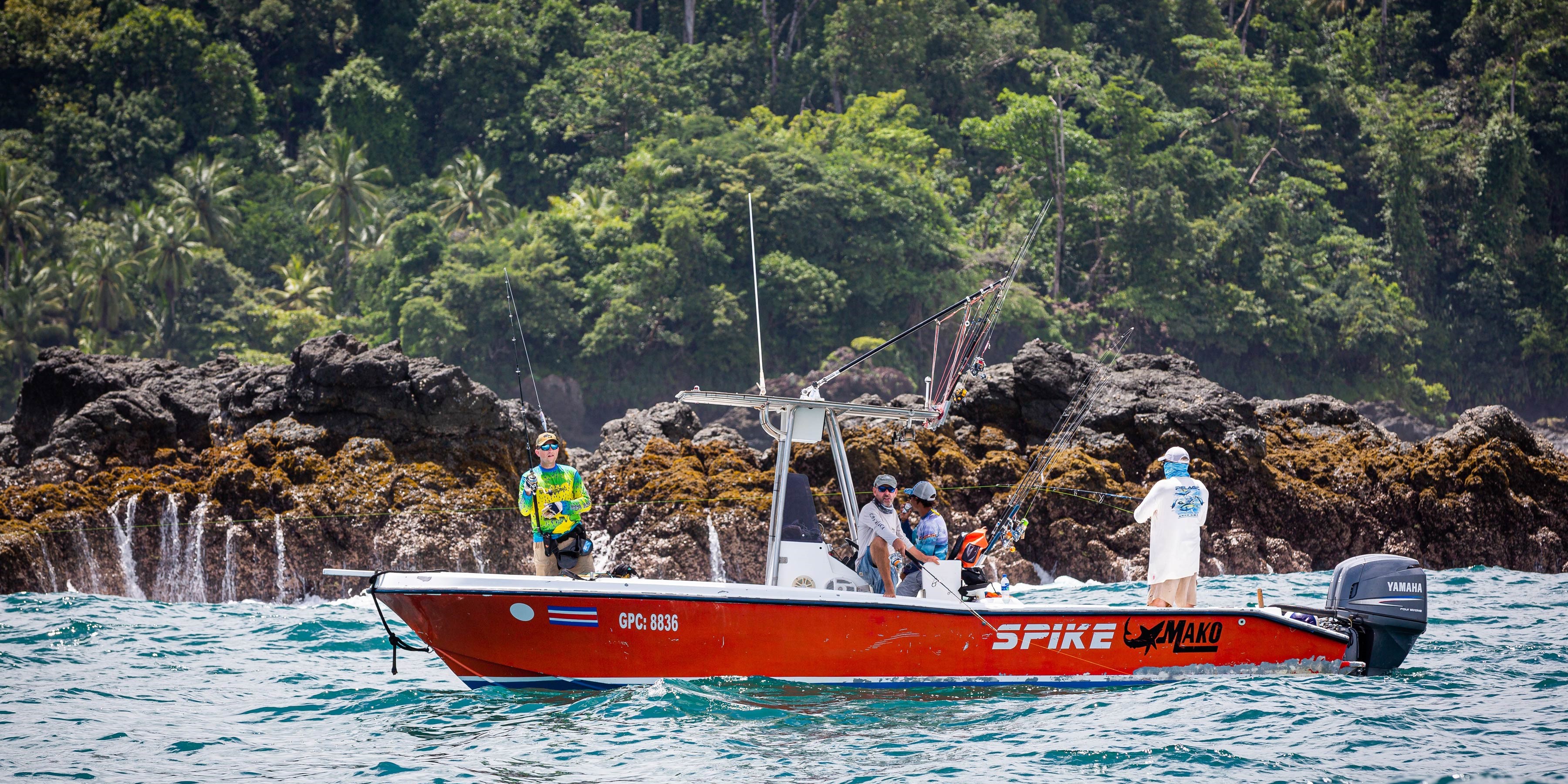 Boote während Costa Rica Angelurlaub